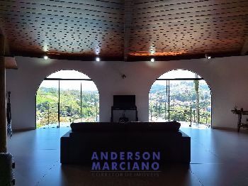 Uma Casa para Sentir – Alto Padrão em Serra Negra