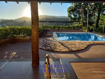 Uma Casa para Sentir – Alto Padrão em Serra Negra