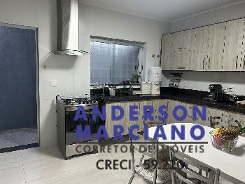 Casa à Venda – Estância Suíça