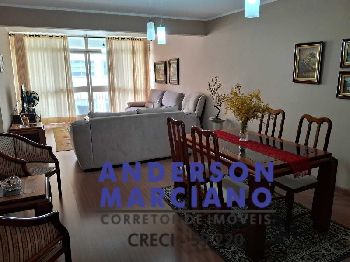 Apartamento à Venda – Centro | Em frente à Igreja Matriz