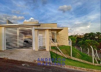 Casa à venda em Serra Negra – Linda vista para as montanhas