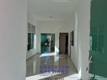 Belíssima Residência à Venda – Região Nobre de Serra Negra