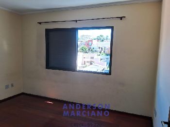 Apartamento à Venda – Localização Central