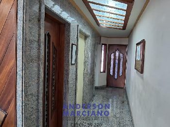 Apartamento à Venda – Localização Central